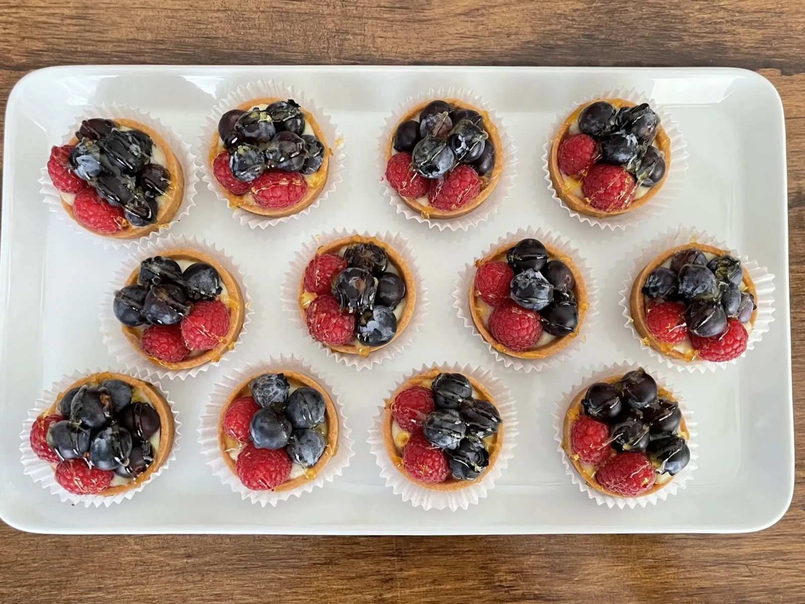 Petit Four - Mini Berry Tart - Image 3