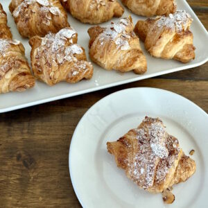Demi Almond Croissant (16-pc Set)